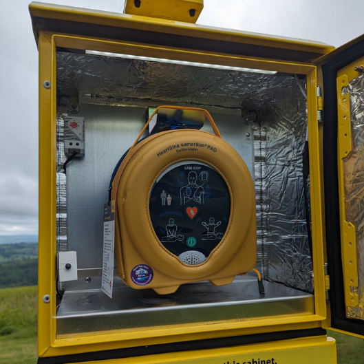 Solar & Wind Powered Defibrillator Cabinet